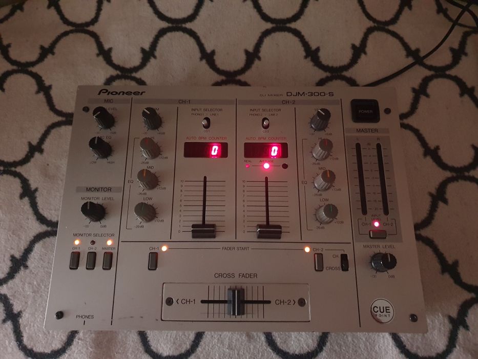 Mikser pioneer djm 300 s