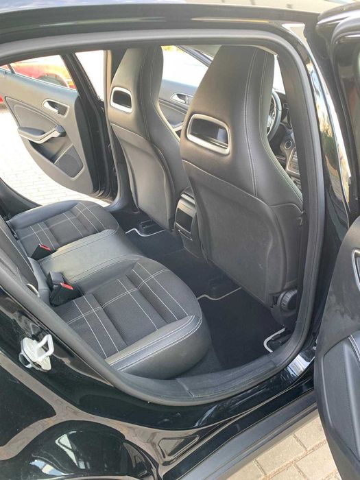 Mercedes-Benz GLA 180 d Urban – Nacional – 75.000 km – 1 Dono – IPO/Revisão Feitas