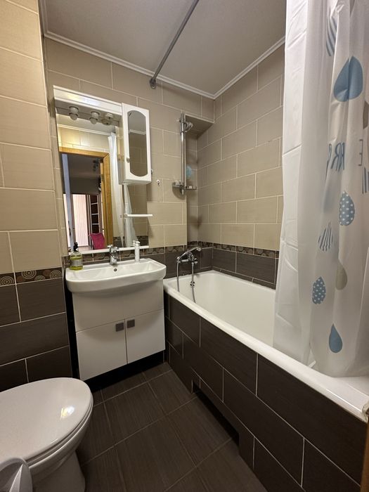 ВОКЗАЛ 2 хвилини пішки! низький поверх. 2-во кімнатна квартира