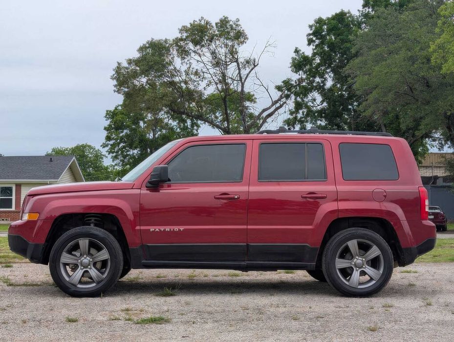 Jeep Patriot Latitude      2014