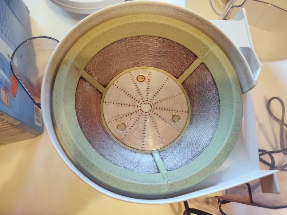 Продам соковыжималку Braun MP 80.