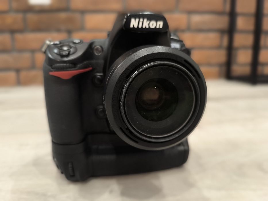 Nikon D700, Komplet Grip, karty, 2 Baterie, Obiektyw