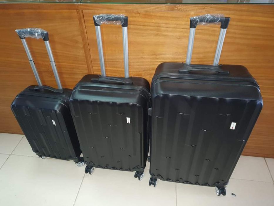 90€

Conjunto de 3 malas