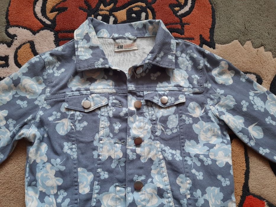 Куртка, курточка H&M на дівчинку 12 років., як нова!
