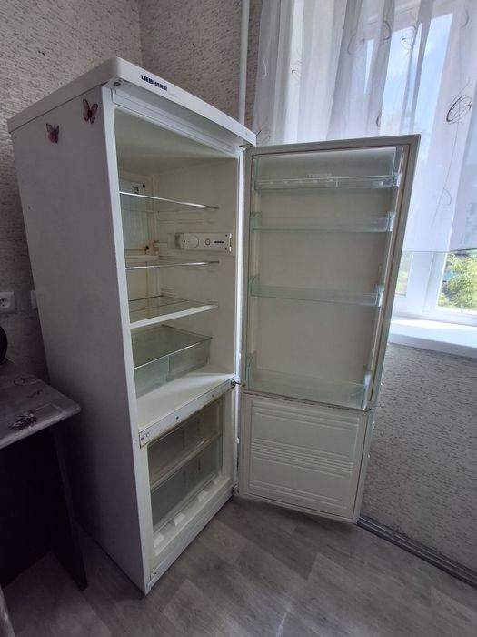 Продам холодильник б/в