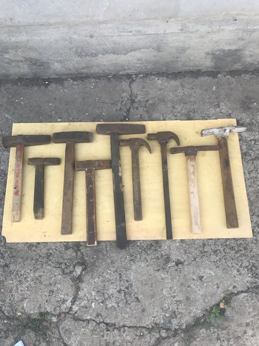 Кувалды,молотки Кирки в наличии