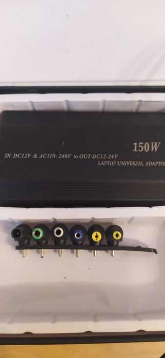 Универсальный автомобильный адаптер для ноутбука