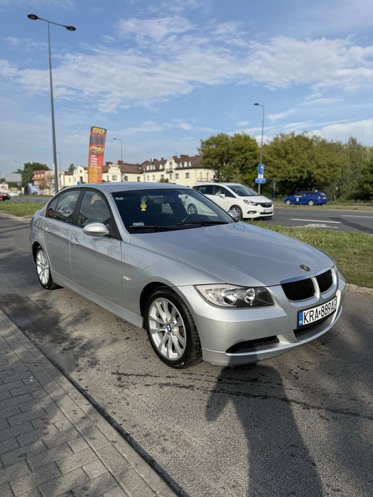 BMW E90 / 2.0 benzyna / manual / klima