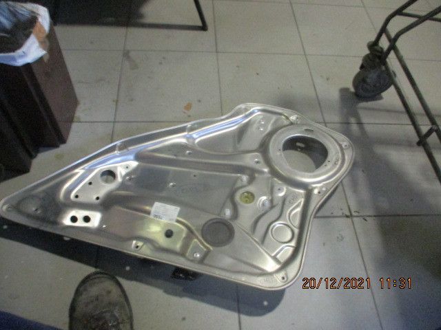 Elevador vidros trás direito MERCEDES-BENZ Classe C Carrinha (S204)