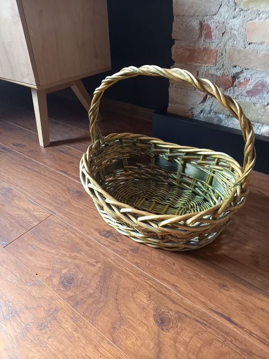 Kosz wiklinowy zielony