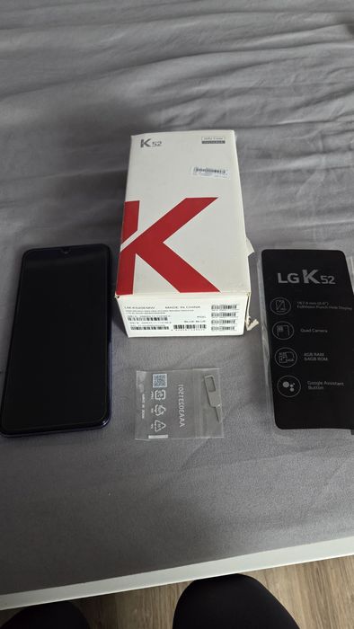 Telefon komórkowy LG K52