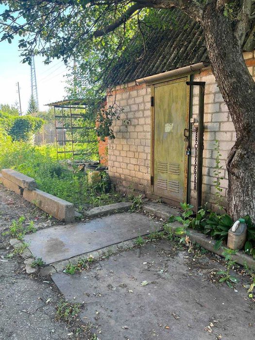 Терміново продам частину будинку в Золочеві