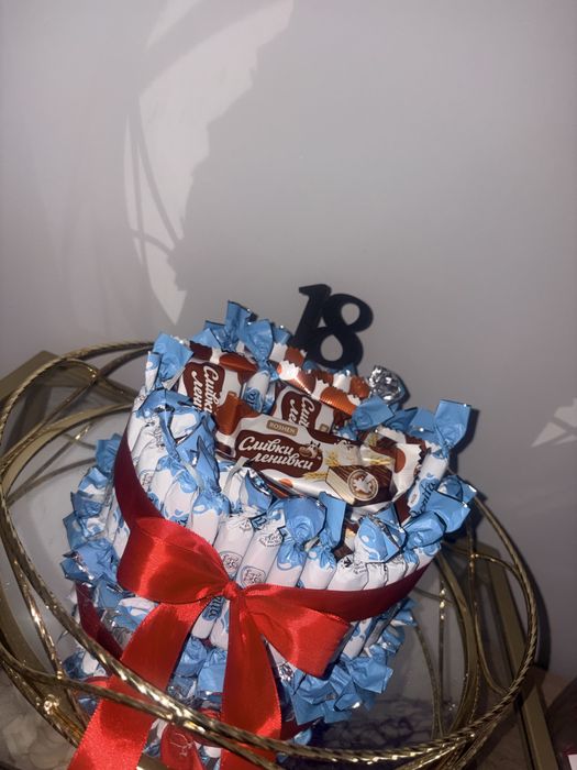 Tort ze słodyczy