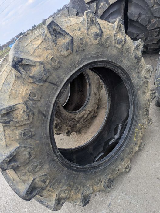 13.6R24 340/85R24 Pirelli TM200 opona rolnicza