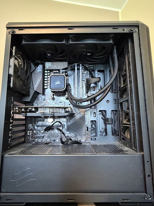 Komputer stacjonarny  ryzen 5 5600x/32gb/1050ti/240gb