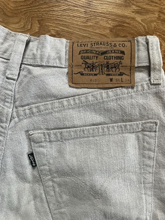 Сірі джинси levis