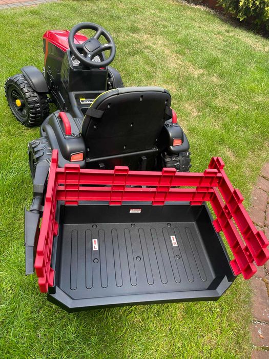 Duży Traktor na akumulator z Przyczepką Pilot Ciągnik elektryczny dla dzieci