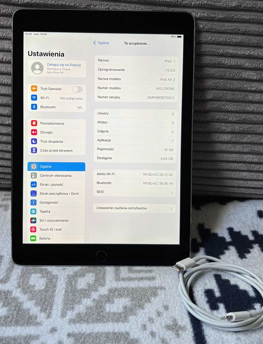 iPad Air 2 16GB Wi-Fi Cellular + Kabel