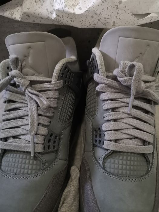 Air Jordan 4 Nova