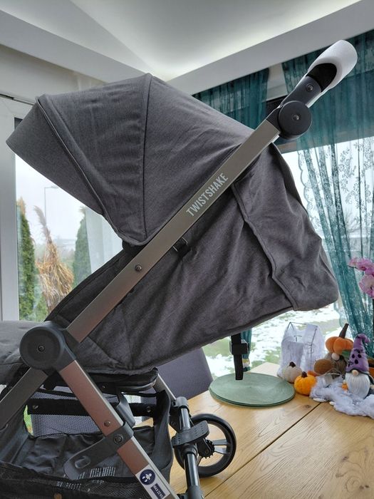 Nowa spacerówka  wózek twistshake szara