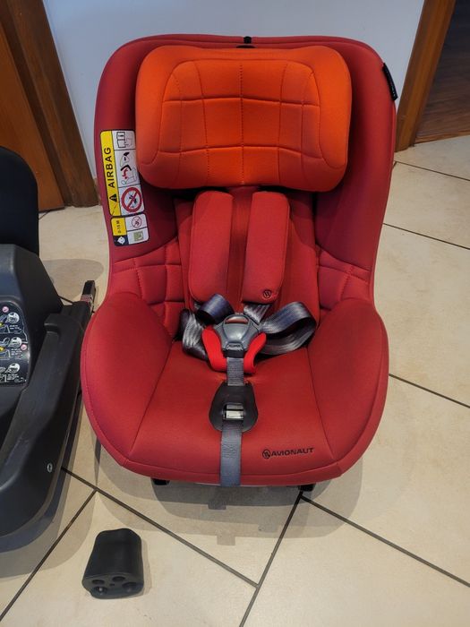 Sprzedam fotelik samochodowy Avionaut aerofix + baza ISOFIX
