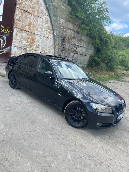 BMW Seria 3 BMW e90 LCI 320i 170 km