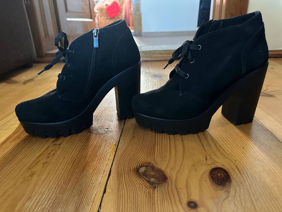 Чоботи демісезонні