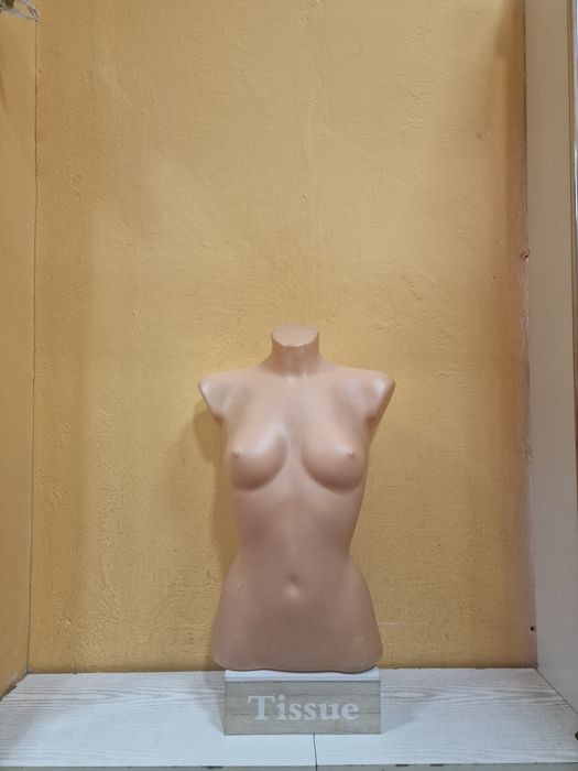 Manekin damski półpostaciowy