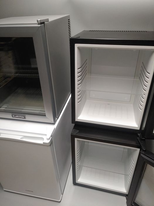 Міні холодильник, (міні бар) вітрина Klarstein