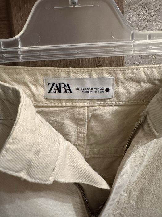 Бежевые штаны Zara