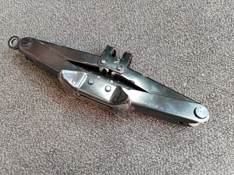 Домкрат Toyota оригінал