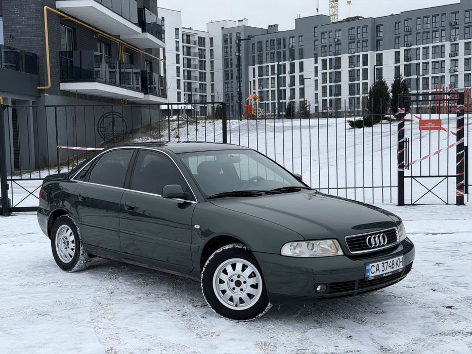 Audi A4 1.6  на Автоматі