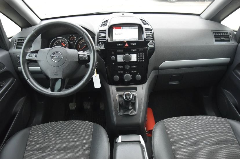 Opel Zafira 2011 1.8  ГБО