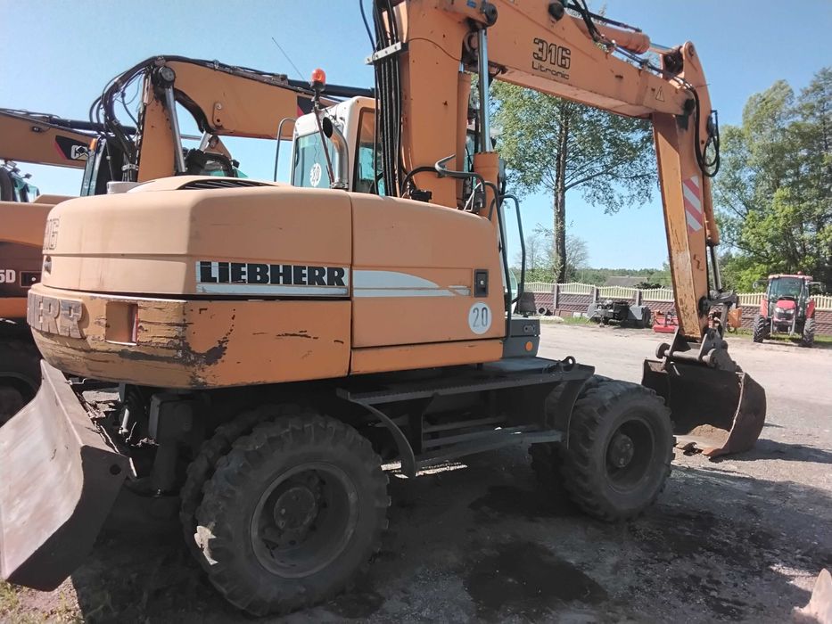 koparka libcher A316