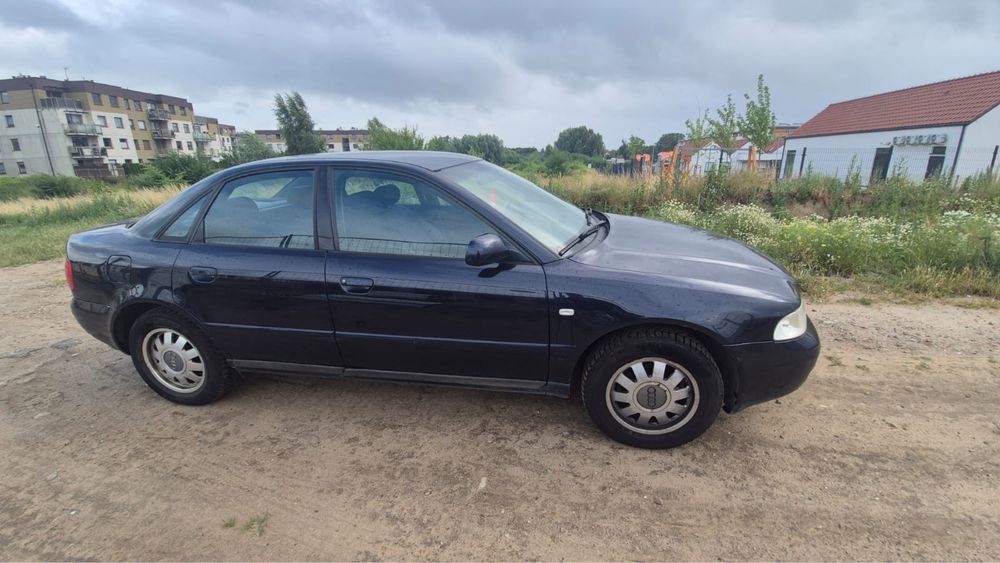 Audi A4 B5 1.6 benzyna + lpg