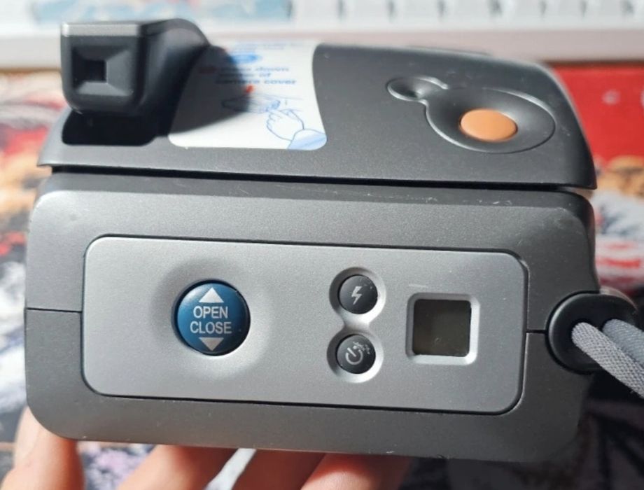 Polaroid  One  na wkłady 600