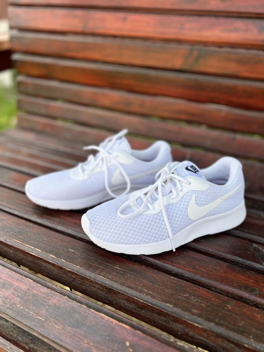 Кросівки Nike Tanjun білі Unisex 41 р. оригінал