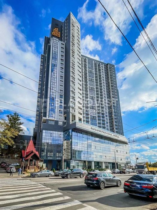 Продаж нежитлового приміщення 117м2 вул.Бойчука Михайла (Кіквідзе), 41б, ЖК Новопечерська Вежа