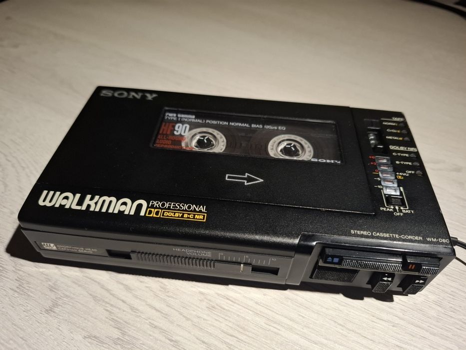 ポータブルプレーヤー SONY WALKMAN PROFESSIONAL WM-D6C Vintage Sony Walkman Professional WM-D6C Cassette Player Recorder