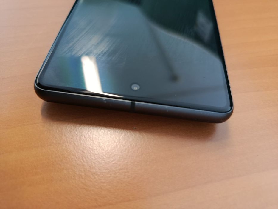 Google pixel 7 128gb / 8gb RAM / 6.3"