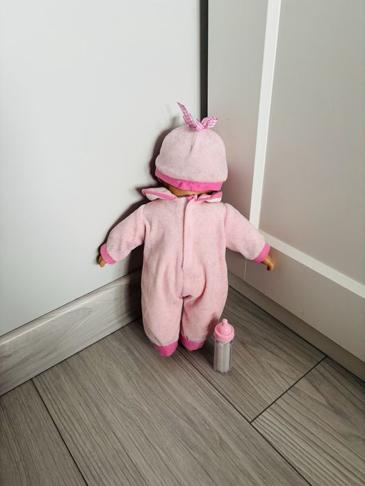 Lalka mówiąca i śpiewająca po polsku