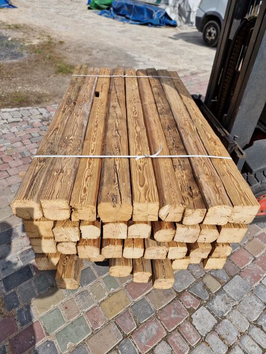 Stare drewno dekoracja deski belki wystrój wnętrz meble boazeria loft