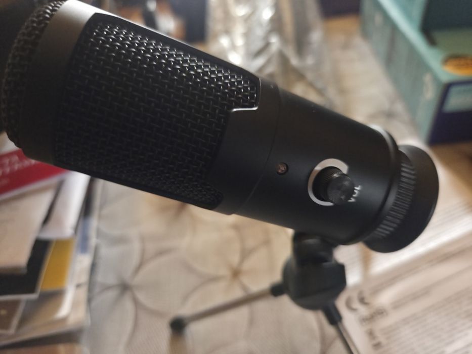 Mikrofon biurkowy K809C USB Condenser