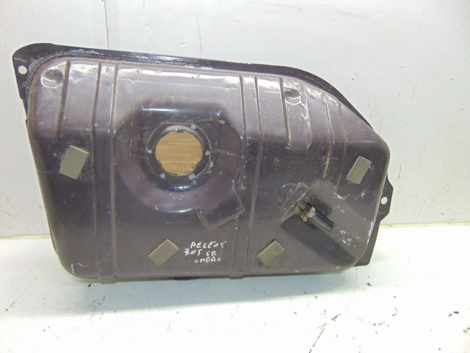 Peugeot 305 depósito gasolina