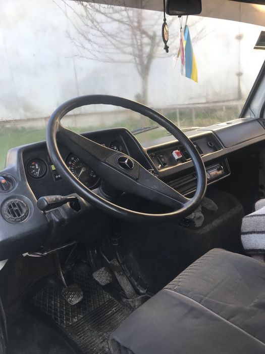 Продам мерседес 307