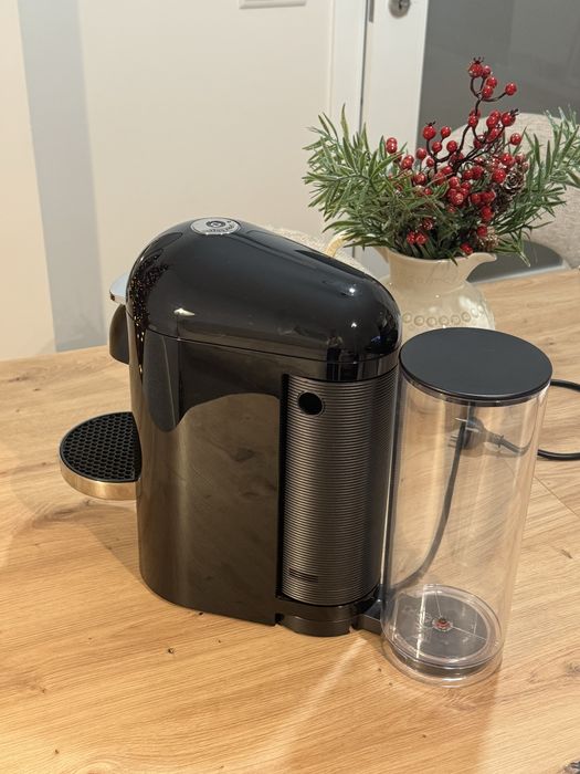 Máquina de Café Nespresso Vertuo