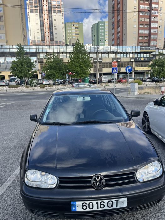 Carro em perfeito estado
