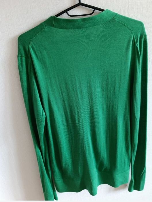 Зелений кардиган від COS із шовку