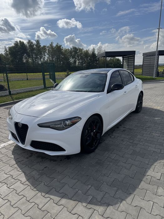 Alfa Romeo Gulia wersja Nero 2020r