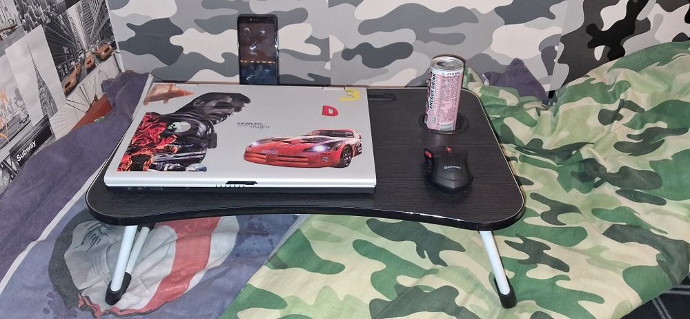 Stolik pod laptopa